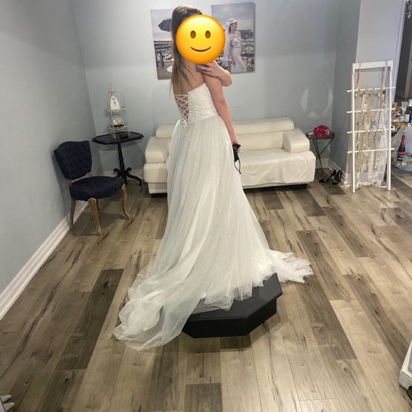 Wedding Dress - Picture 2 of 6